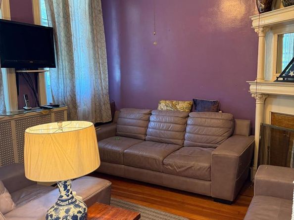 1121 8TH Street NE, Washington DC 20002
