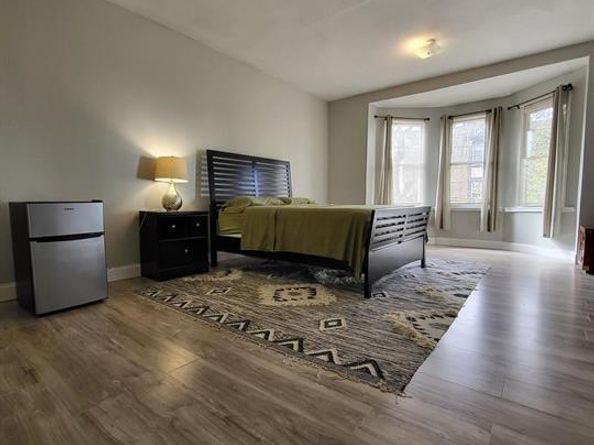 4551 Pulaski Avenue, Philadelphia PA 19144