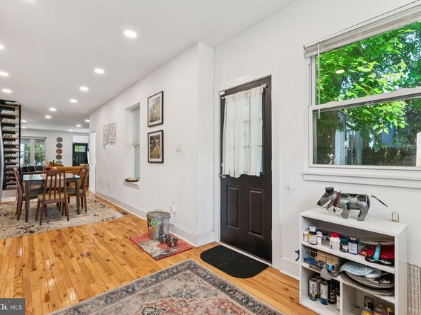 5735 Knox Street, Philadelphia PA 19144