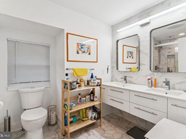 5735 Knox Street, Philadelphia PA 19144