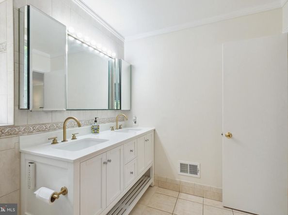 10104 Colebrook Avenue, Potomac MD 20854