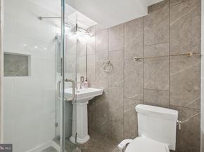 10104 Colebrook Avenue, Potomac MD 20854