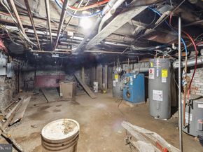 1633 W Oxford Street, Philadelphia PA 19121