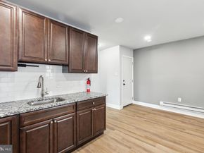 1633 W Oxford Street, Philadelphia PA 19121