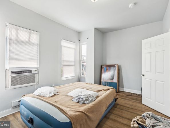 1633 W Oxford Street, Philadelphia PA 19121