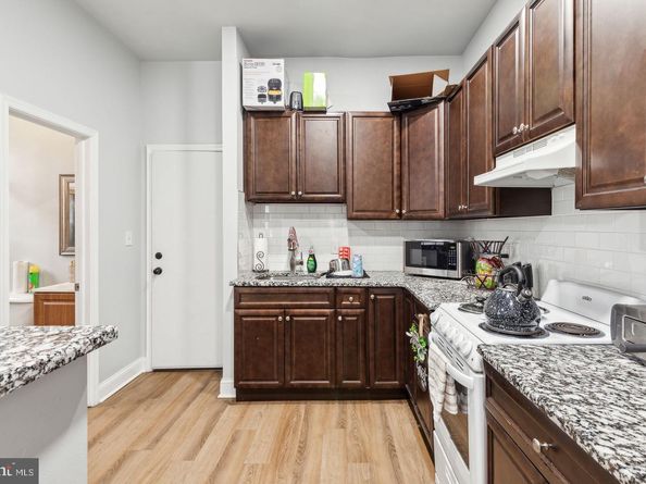 1633 W Oxford Street, Philadelphia PA 19121