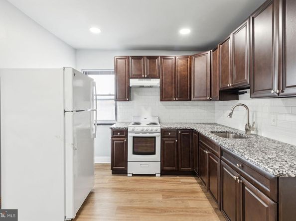 1633 W Oxford Street, Philadelphia PA 19121