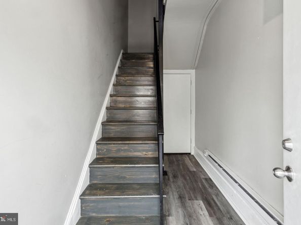 1633 W Oxford Street, Philadelphia PA 19121