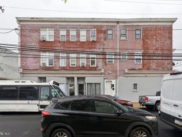 1633 W Oxford Street, Philadelphia PA 19121