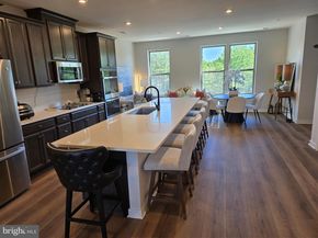 13508 Innovation Station Loop 3B, Herndon VA 20171
