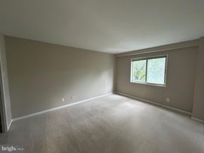 5340 Holmes Run Parkway 217, Alexandria VA 22304