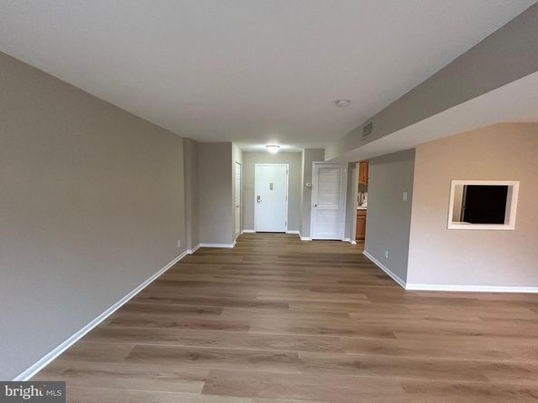 5340 Holmes Run Parkway 217, Alexandria VA 22304