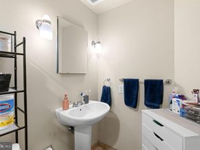707 Chestnut Street, Philadelphia PA 19106