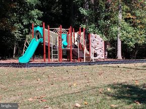 2004 38TH Street SE 202, Washington DC 20020