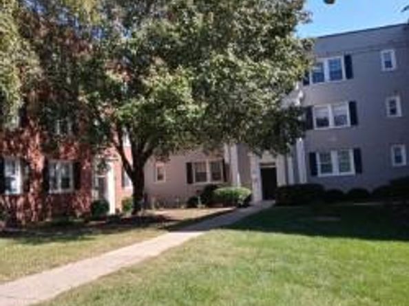 2004 38TH Street SE 202, Washington DC 20020