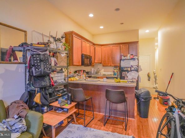 2542 W Girard Avenue, Philadelphia PA 19130
