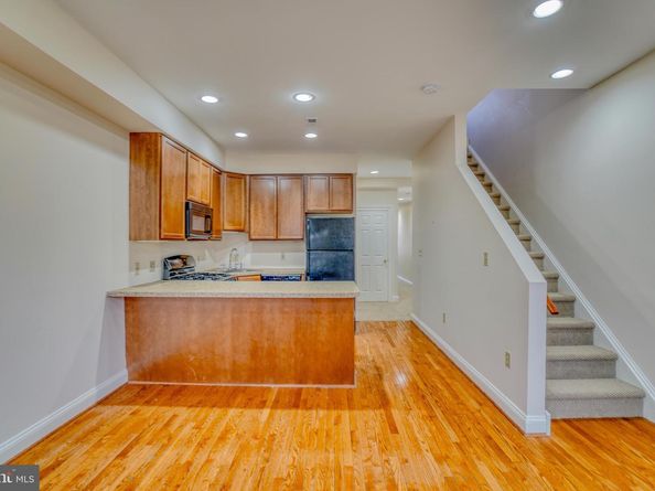 2542 W Girard Avenue, Philadelphia PA 19130