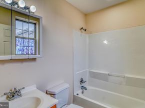 2542 W Girard Avenue, Philadelphia PA 19130