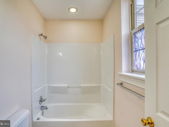 2542 W Girard Avenue, Philadelphia PA 19130