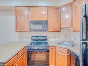 2542 W Girard Avenue, Philadelphia PA 19130