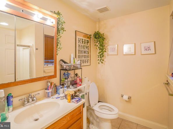 2542 W Girard Avenue, Philadelphia PA 19130