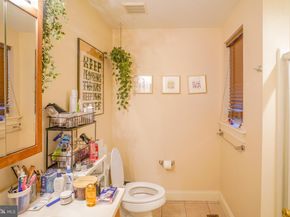 2542 W Girard Avenue, Philadelphia PA 19130