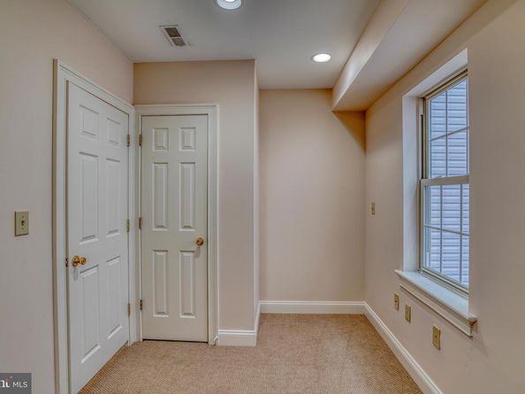 2542 W Girard Avenue, Philadelphia PA 19130