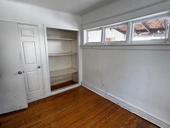 42 Kent Road, Upper Darby PA 19082