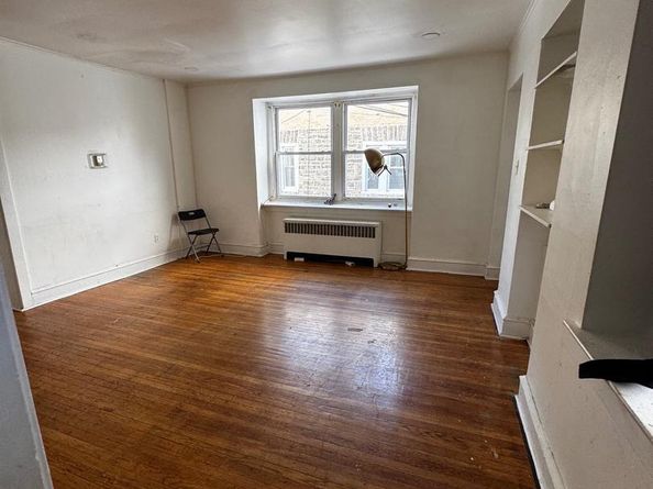 42 Kent Road, Upper Darby PA 19082