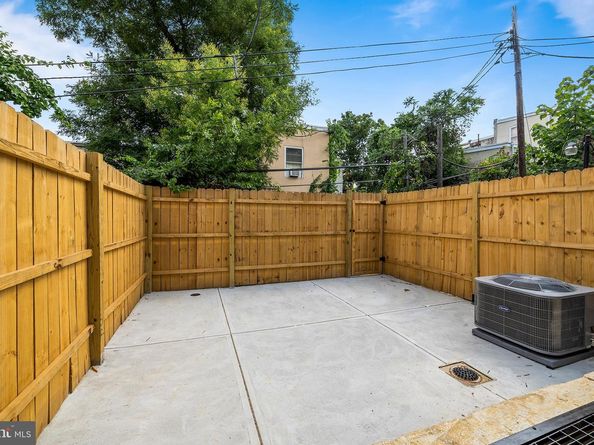 1934 W Diamond Street, Philadelphia PA 19121
