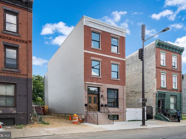 1934 W Diamond Street, Philadelphia PA 19121