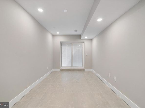 1934 W Diamond Street, Philadelphia PA 19121