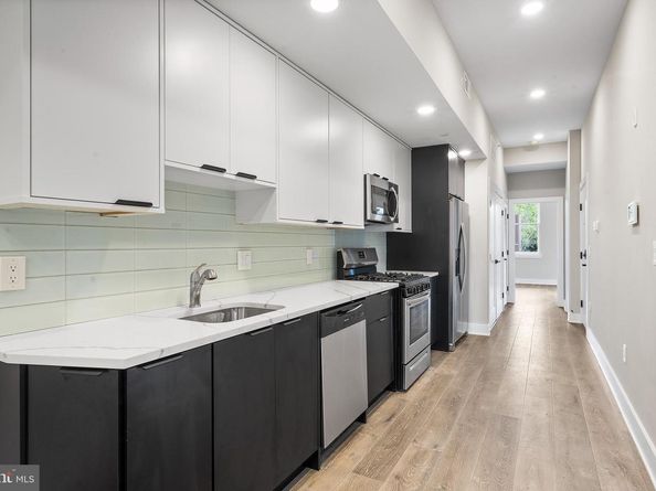 1934 W Diamond Street, Philadelphia PA 19121