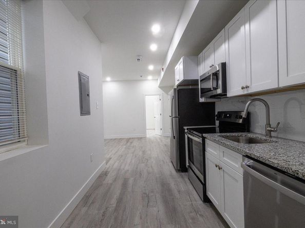 705 N 40TH Street, Philadelphia PA 19104