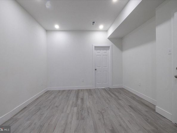 705 N 40TH Street, Philadelphia PA 19104