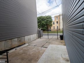 705 N 40TH Street, Philadelphia PA 19104