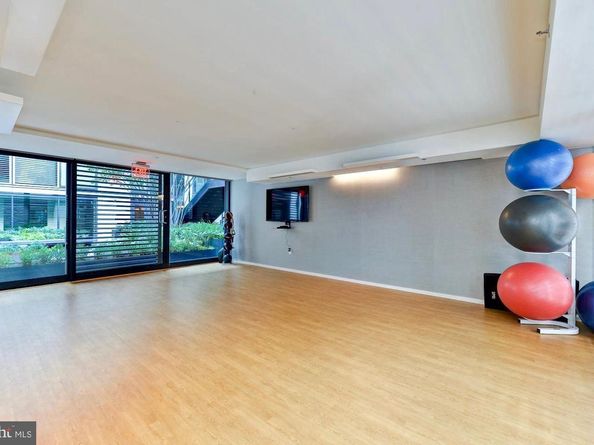 925 H Street NW 901/902, Washington DC 20001