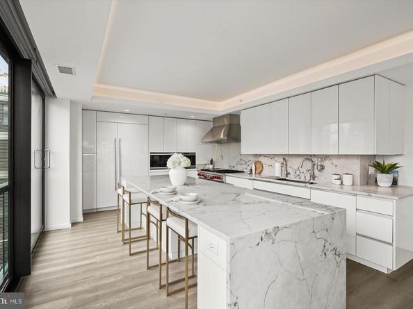 925 H Street NW 901/902, Washington DC 20001