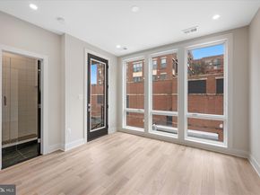 313 I NE 2, Washington DC 20002