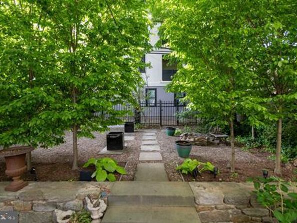 191 E Evergreen Avenue, Philadelphia PA 19118