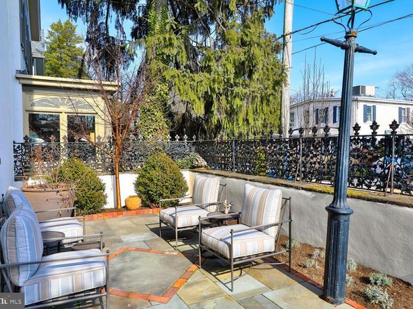 191 E Evergreen Avenue, Philadelphia PA 19118