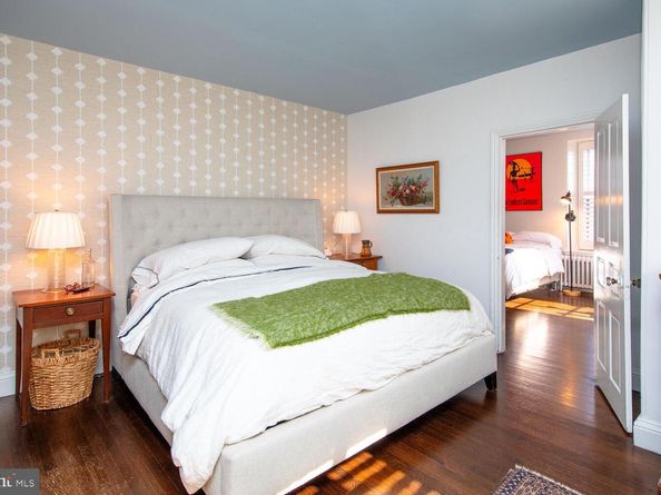 191 E Evergreen Avenue, Philadelphia PA 19118