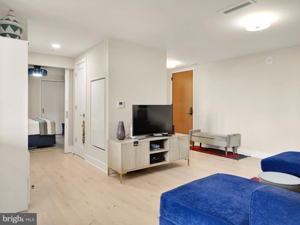 1211 Van Street SE 501, Washington DC 20003