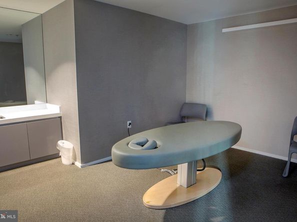 925 H Street NW 301, Washington DC 20001