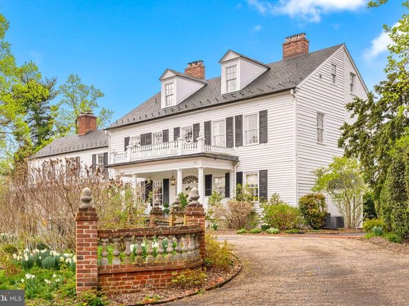 318 N Quaker Lane, Alexandria VA 22304