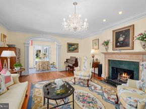 318 N Quaker Lane, Alexandria VA 22304