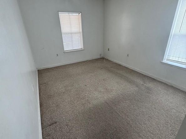 3710 Roosevelt Place NE 3710, Washington DC 20019
