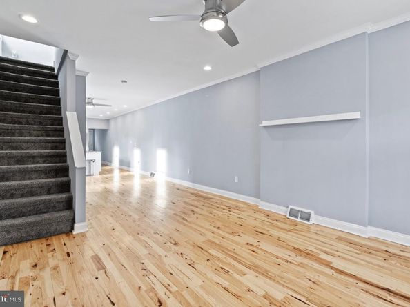 260 Roxborough Avenue, Philadelphia PA 19128