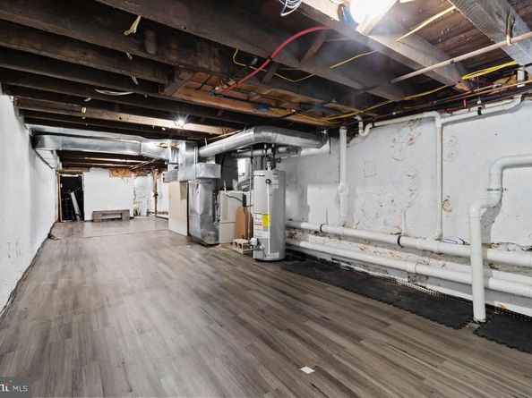 260 Roxborough Avenue, Philadelphia PA 19128
