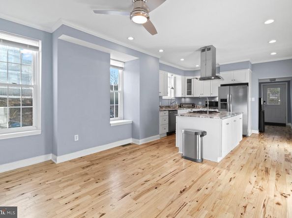 260 Roxborough Avenue, Philadelphia PA 19128